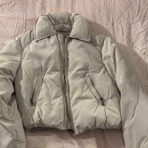 URBAN OUTFITTER Women's Gray Puffer Jacket